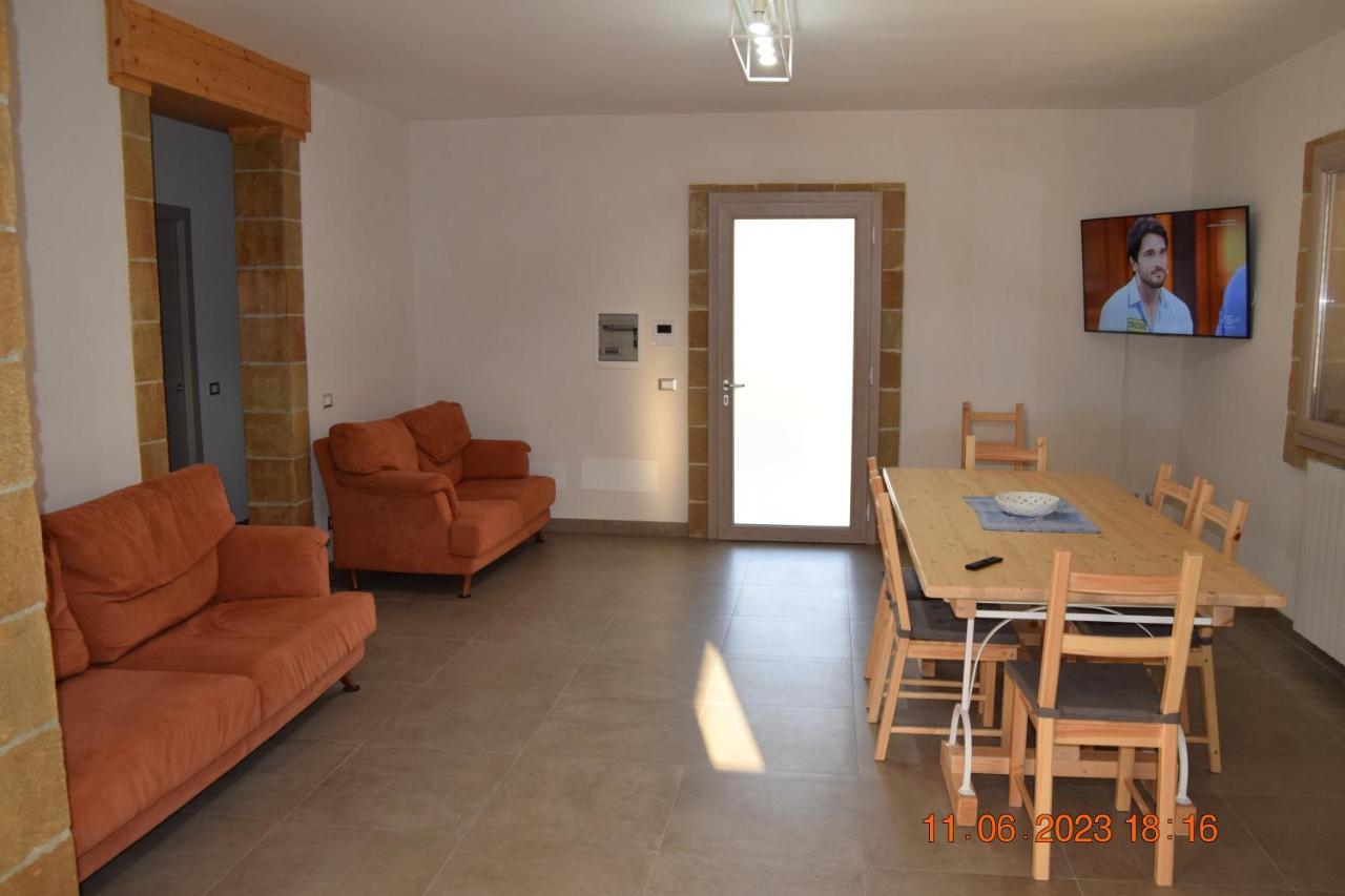 Villa Fior D'Ulivo อาโวลา ภายนอก รูปภาพ